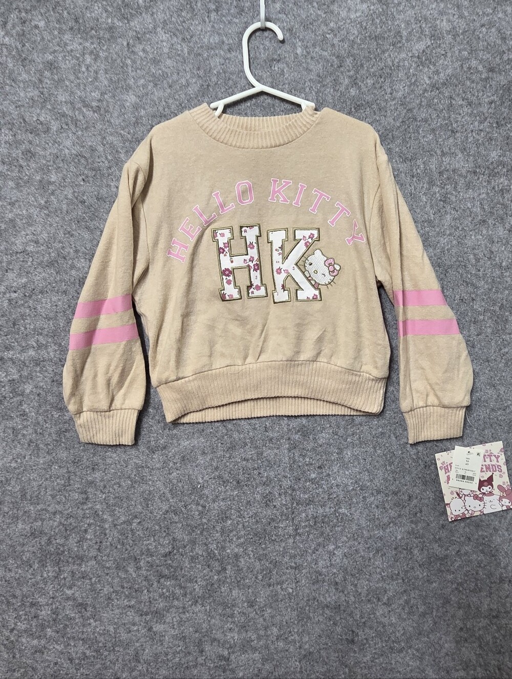 Hello Kitty Girls Beige Sweatshirt with Pink Accents XS (4/5) Nwt
